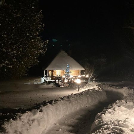 Jaunbrenguli Villa Raiskums Екстериор снимка